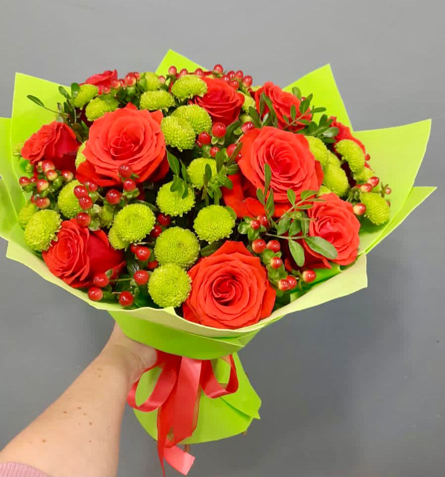 Букет цветов из: Хризантемы и Розы в Красино