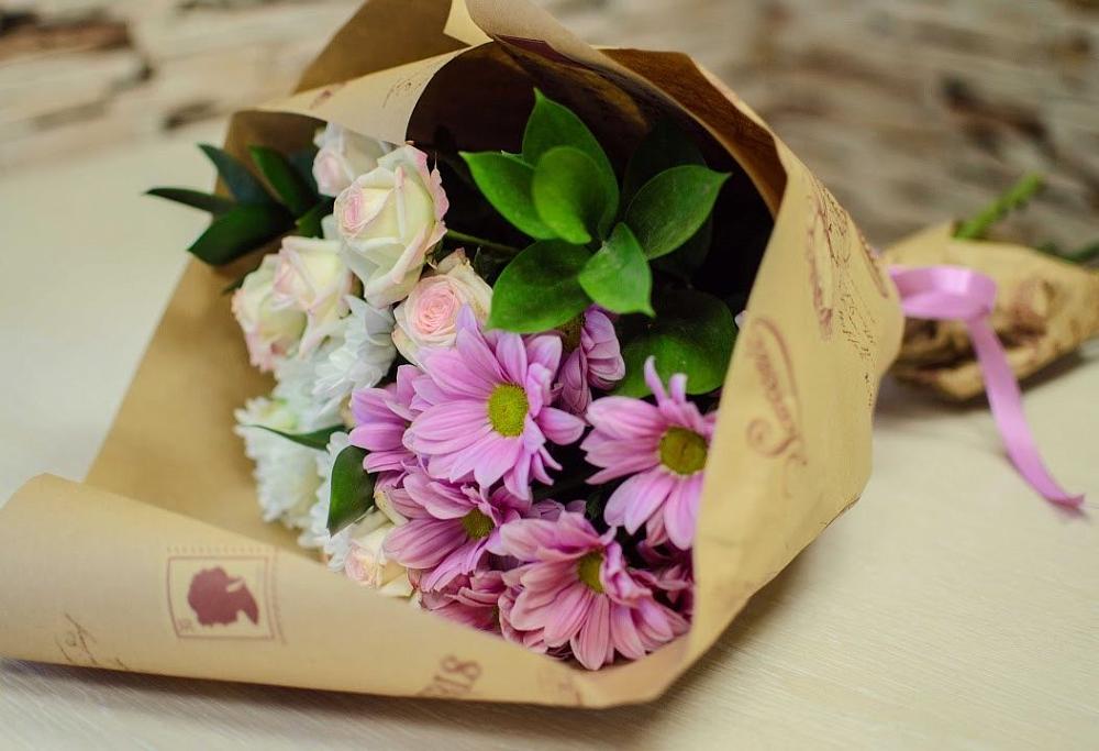 Букет цветов из: Розы и Хризантемы в Красино