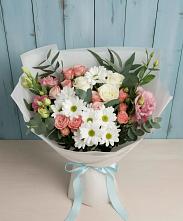 Букет цветов из:  Розы, Лизиантусы и Хризантемы в Красино
