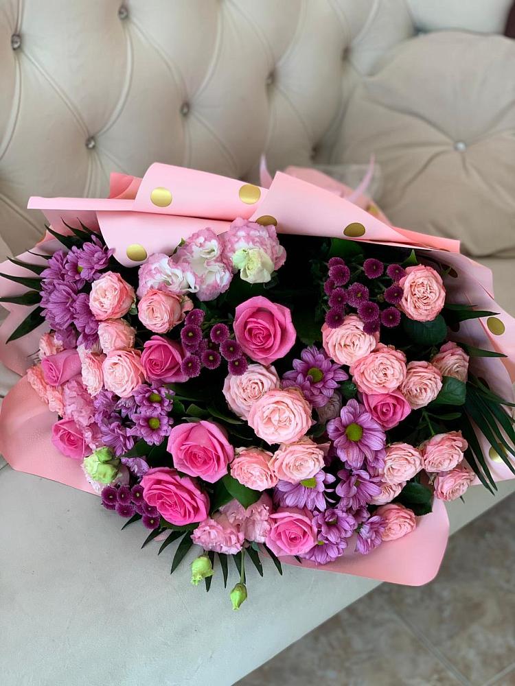 Букет цветов из: Хризантемы, Розы и Лизиантусы в Красино