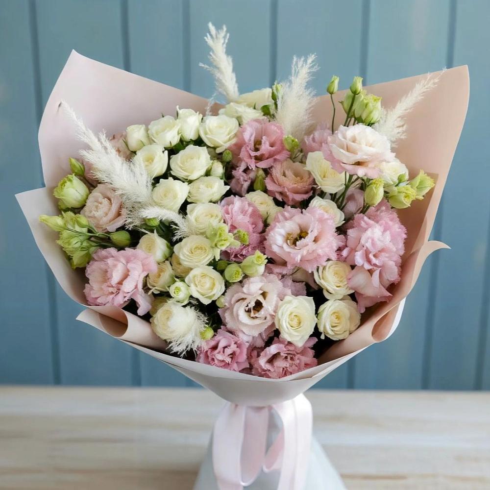 Букет цветов из: Альстромерии и Розы в Красино