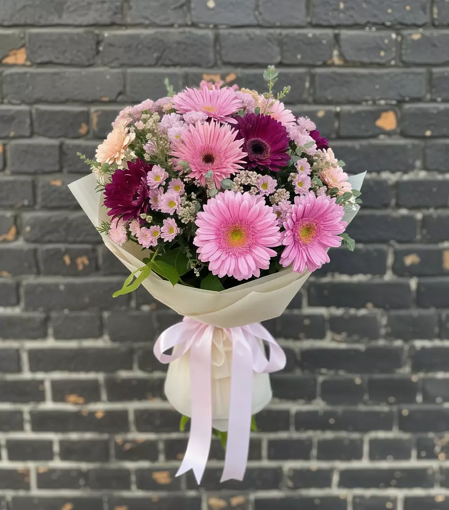 Букет цветов из: Герберы и Хризантемы в Красино