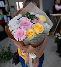 Букет цветов из:  Герберы, Розы и Хризантемы в Красино