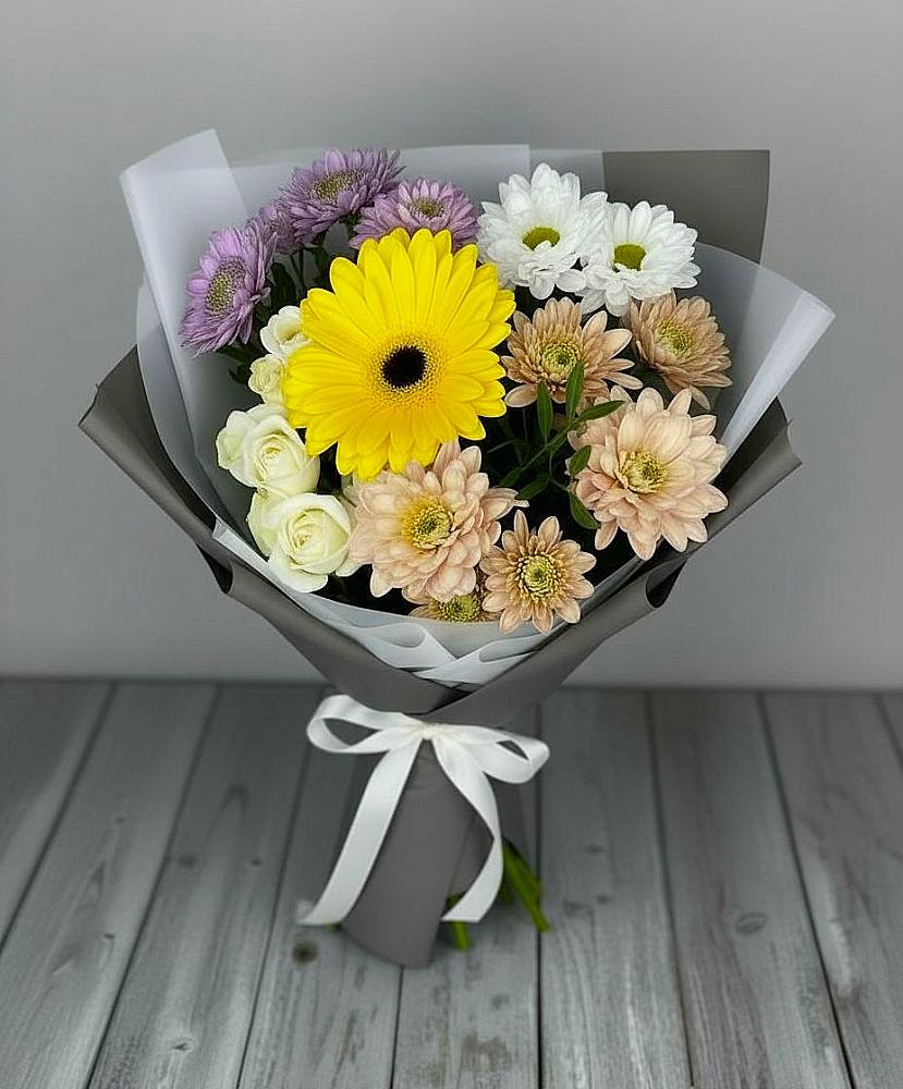 Букет цветов из: Розы, Герберы и Хризантемы в Красино