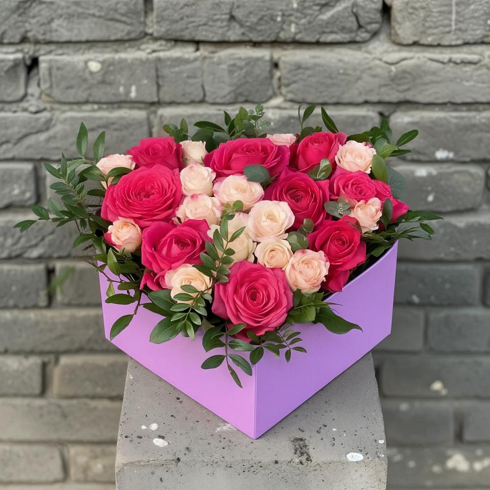 Цветочная композиция из Розы в коробке в Красино