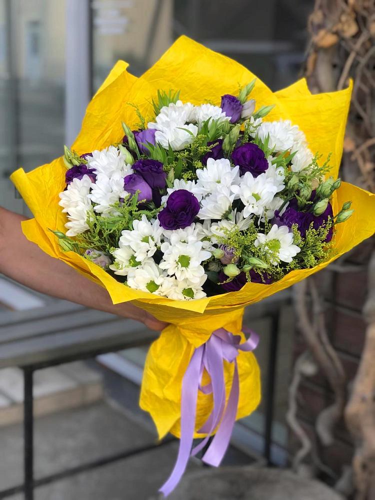 Букет цветов из: Ирисы, Хризантемы и Ромашки в Красино