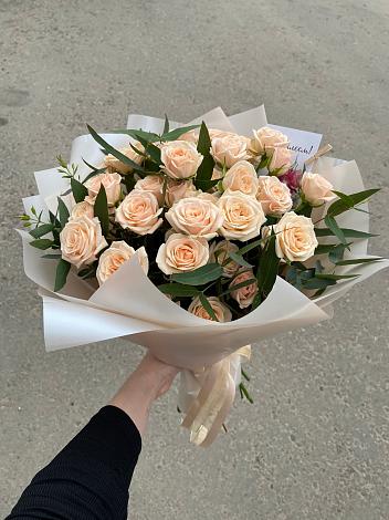 Букет Кремовые розы Латте в Красино