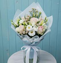Букет цветов из:  Розы и Лизиантусы в Красино