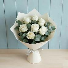 Букет Белые розы в Эвкалипте в Красино